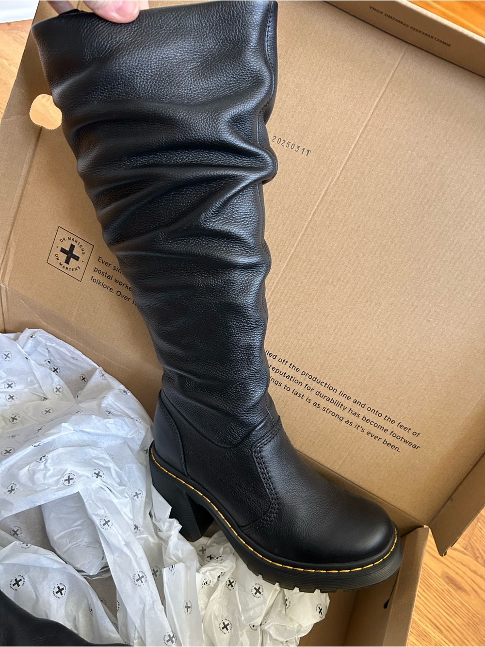 Dr. Martens Kasey boots EUC - Picture 4 of 7